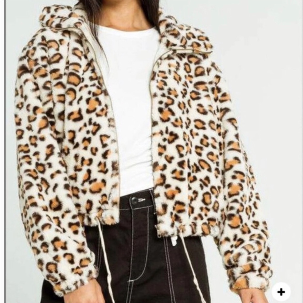 NWT  Victoria’s Secret PINK  Faux Fur Leopard Jacket